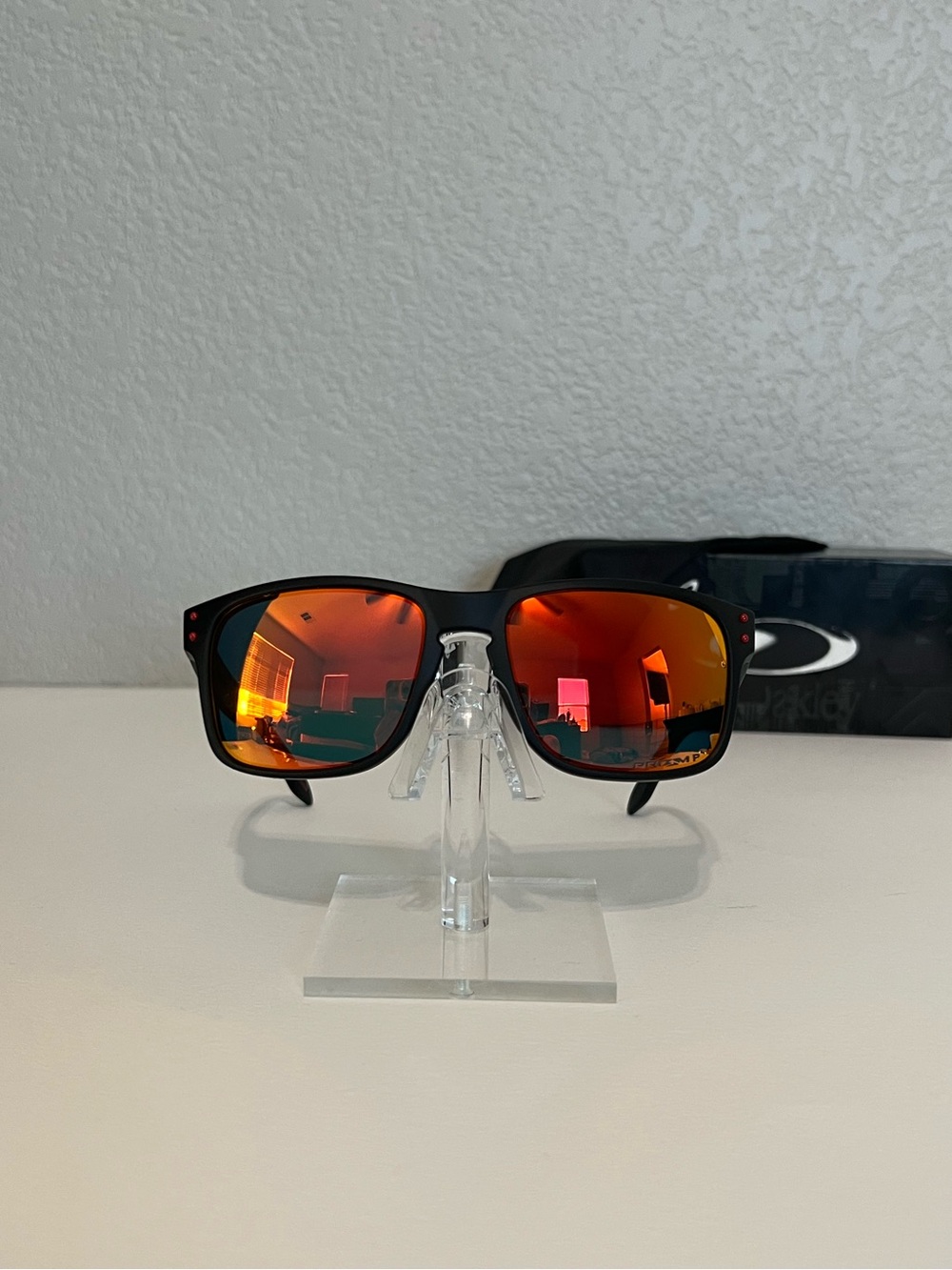 Oakley Holbrook Polarized Ruby Iridium 9102 - Picture 2 of 9